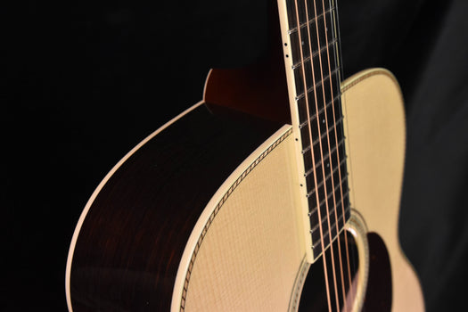 used santa cruz om grande custom adi top, adi braces w/ hot hide glue acoustic guitar- 2023