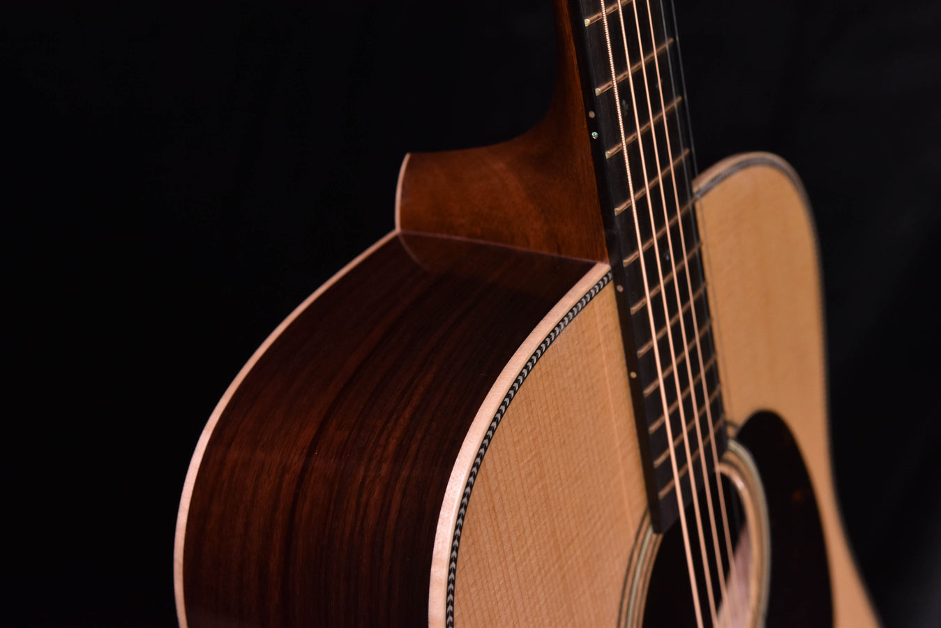 Martin D-28 Modern Deluxe Acoustic Guitar