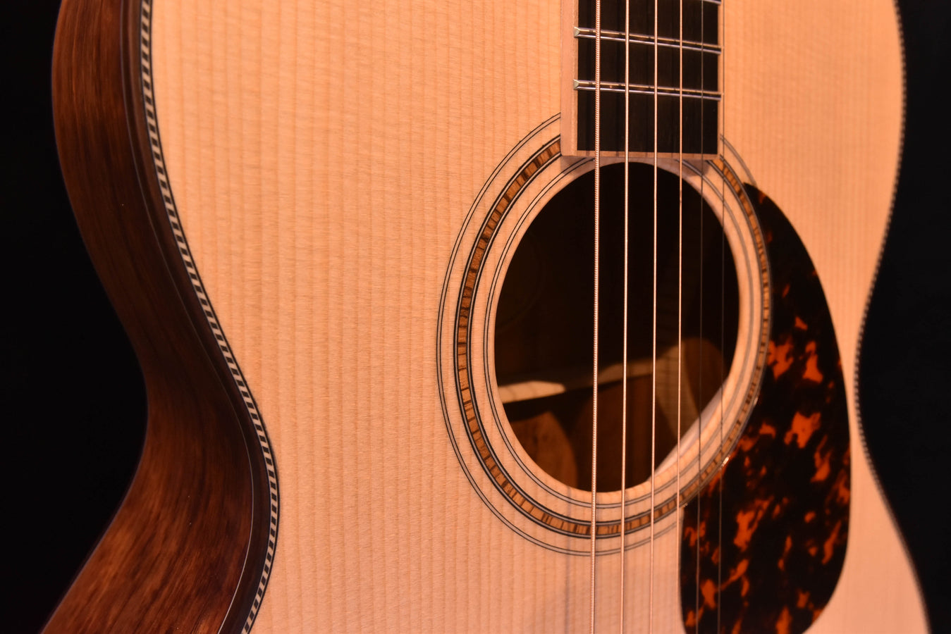 Larrivee 000-40 12 Fret Koa Small Body Special Acoustic Guitar