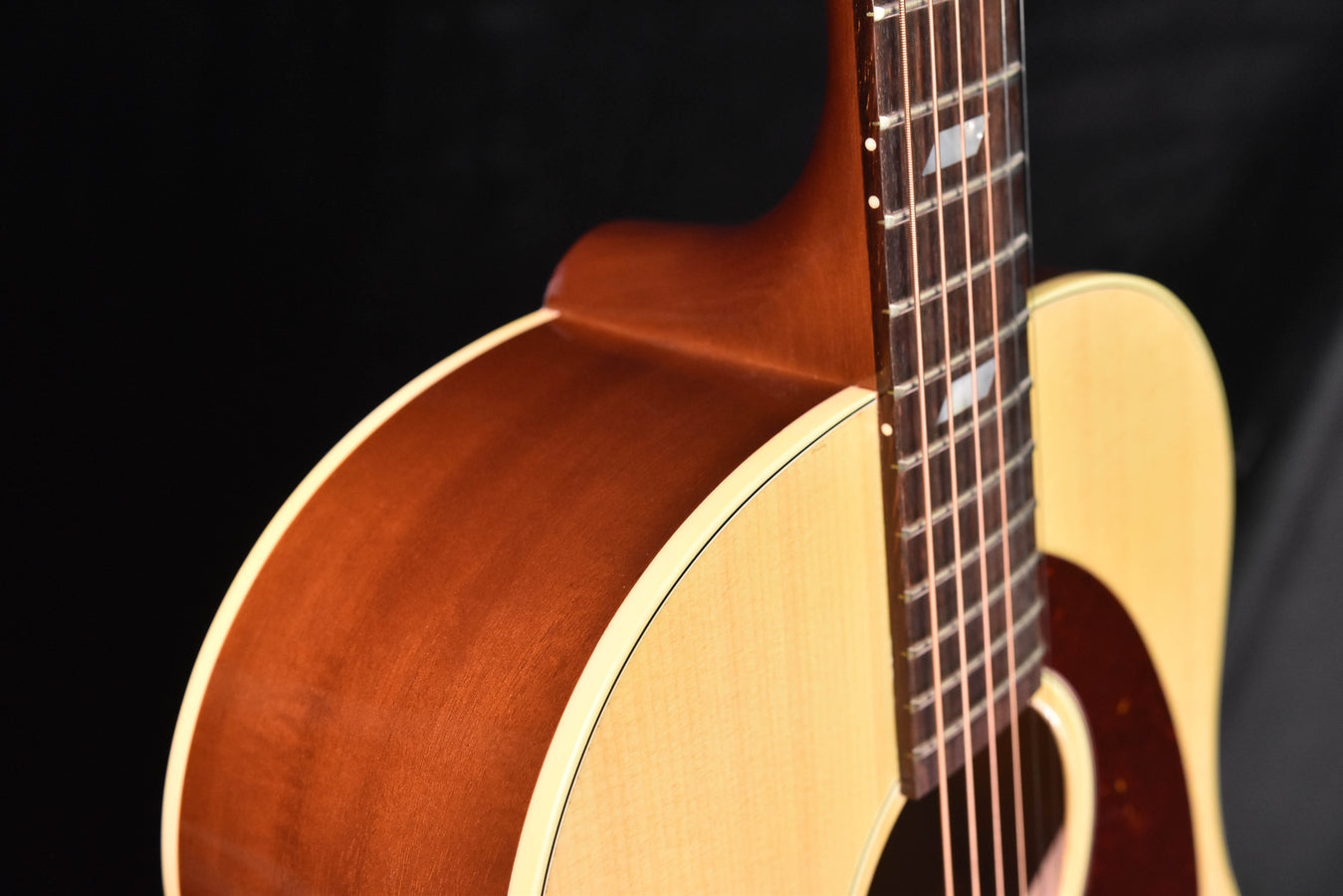 Epiphone Texan (USA Collection), Antique Natural | Gibson