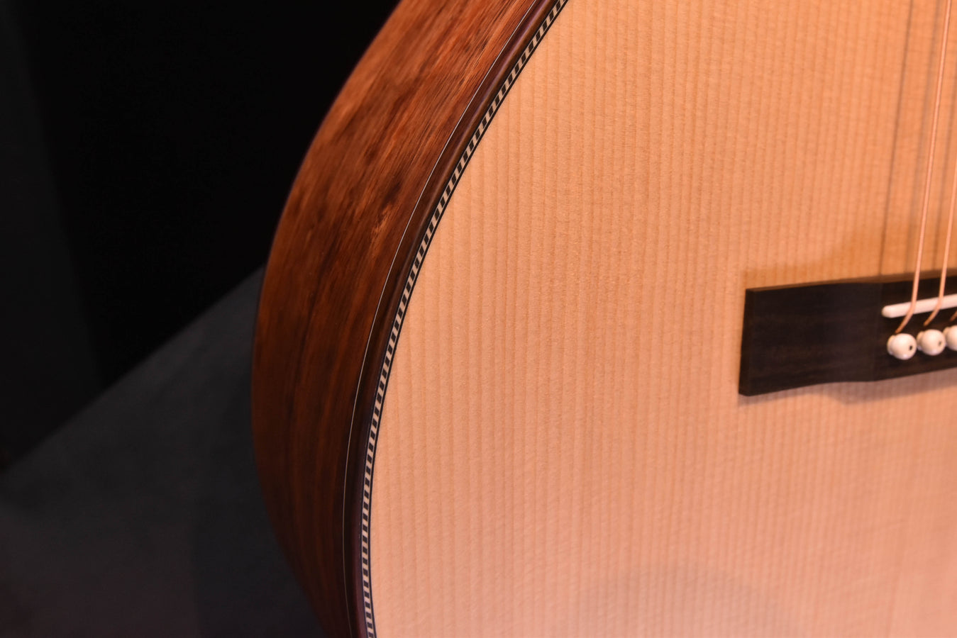 Larrivee 000-40 12 Fret Koa Small Body Special Acoustic Guitar