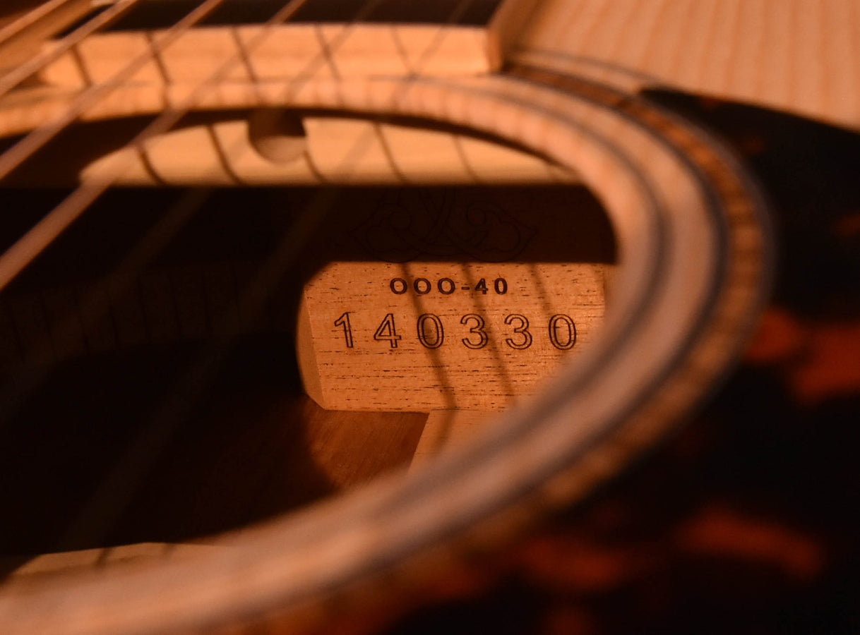 Larrivee 000-40 12 Fret Koa Small Body Special Acoustic Guitar