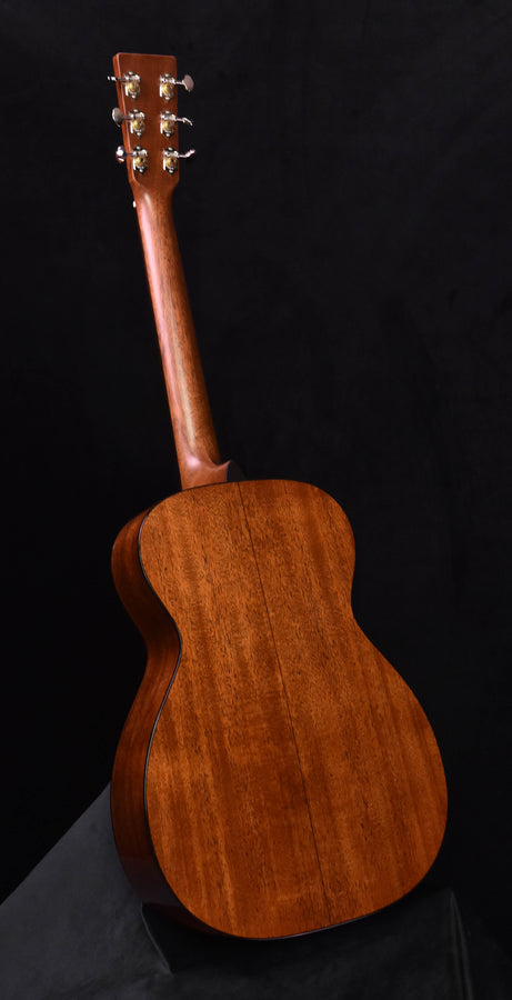 Martin 0-18 Acoustic Guitar