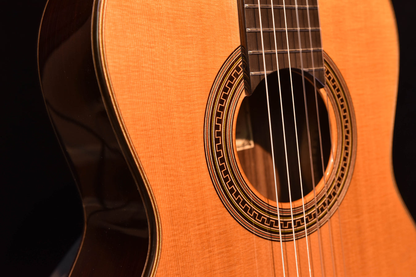 Guitarras Romero Parlor Classical Guitar Cedar Top