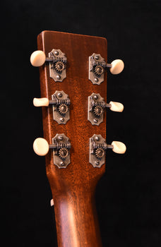 martin ceo-7 14 fret 00 body adirondack spruce top acoustic guitar