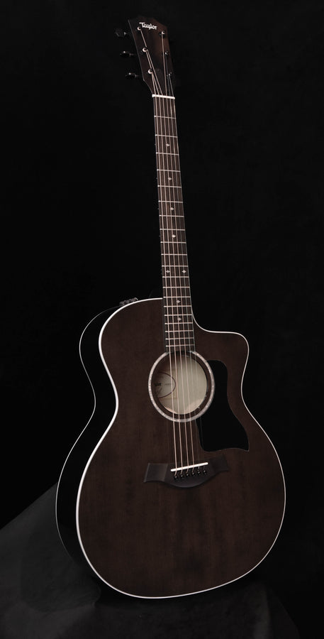 Akustikgitarre, braunes Finish, rundes Schalloch und Schalloch-Rosette