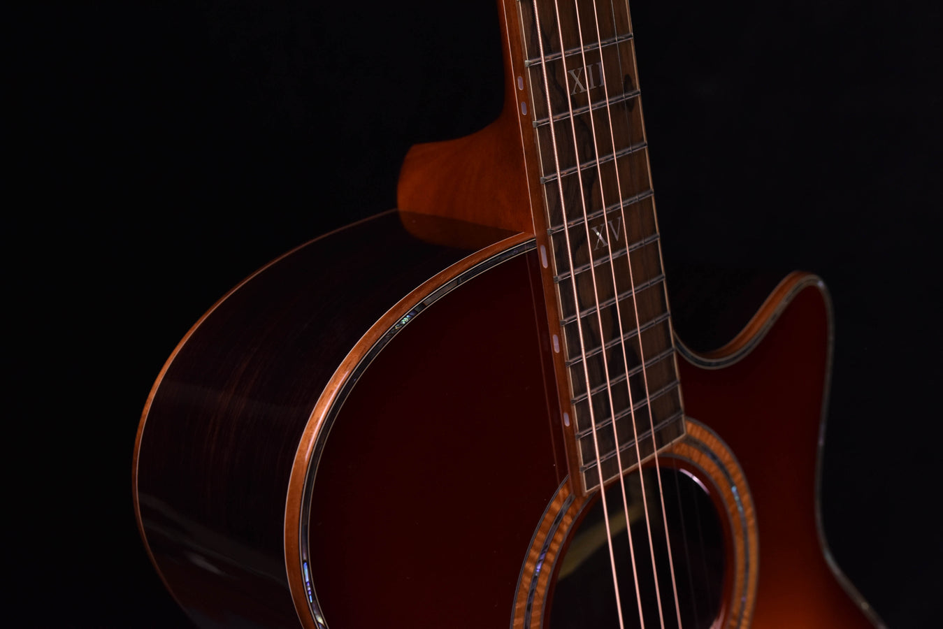 Furch Red Deluxe Grand Auditorium bevel duo Sunburst Sitka Spruce/Indian Rosewood Acoustic Guitar