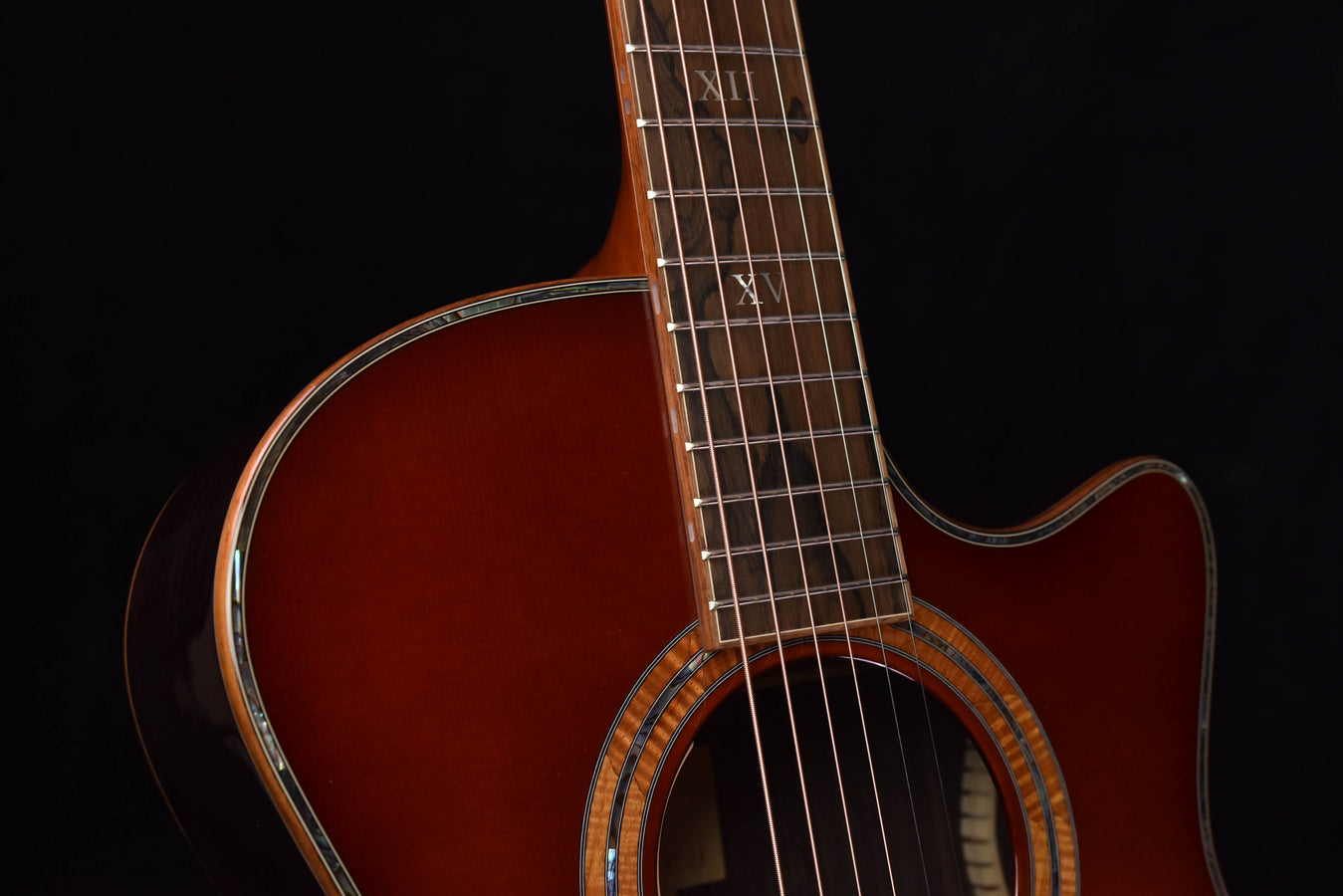 Furch Red Deluxe Grand Auditorium bevel duo Sunburst Sitka Spruce/Indian Rosewood Acoustic Guitar
