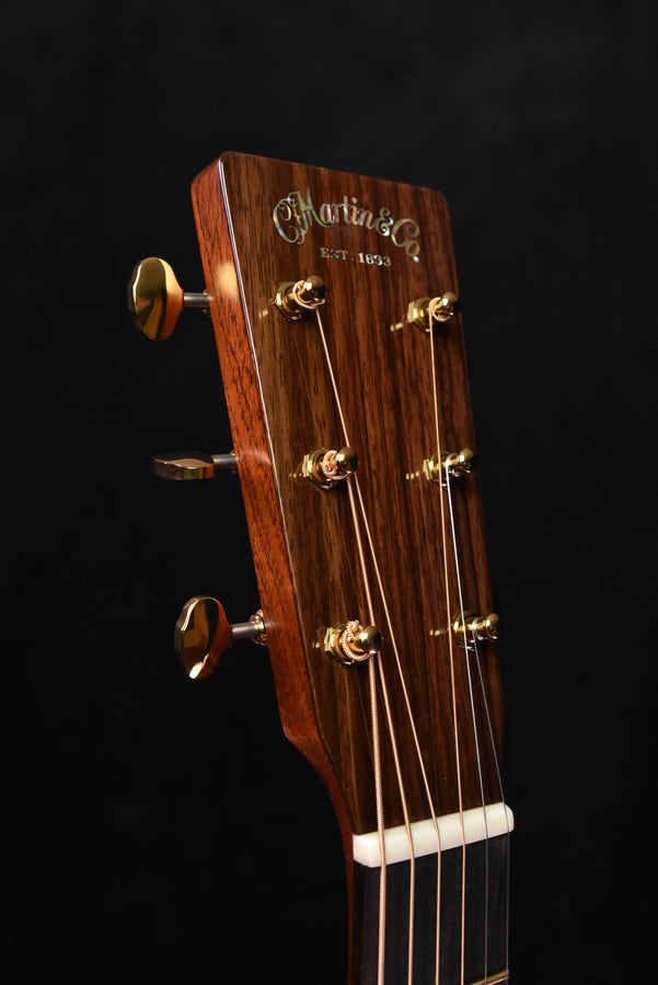 Martin 000-18 Modern Deluxe Acoustic Guitar