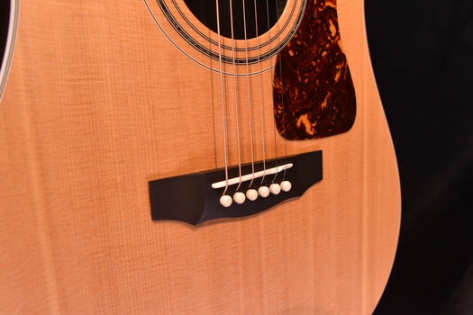 guild d-55 natural acoustic dreadnought guitar