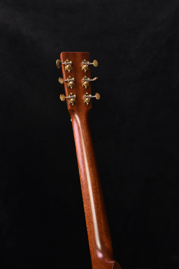 Martin 000-18 Modern Deluxe Acoustic Guitar