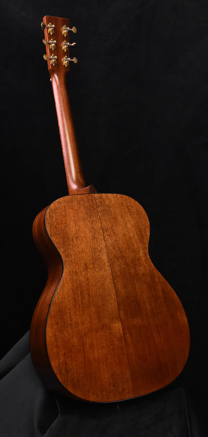 Martin 000-18 Modern Deluxe Acoustic Guitar