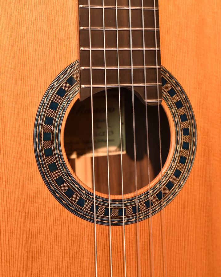 Guitarras Romero Lattice Raised  Classical Guitar cedar Top