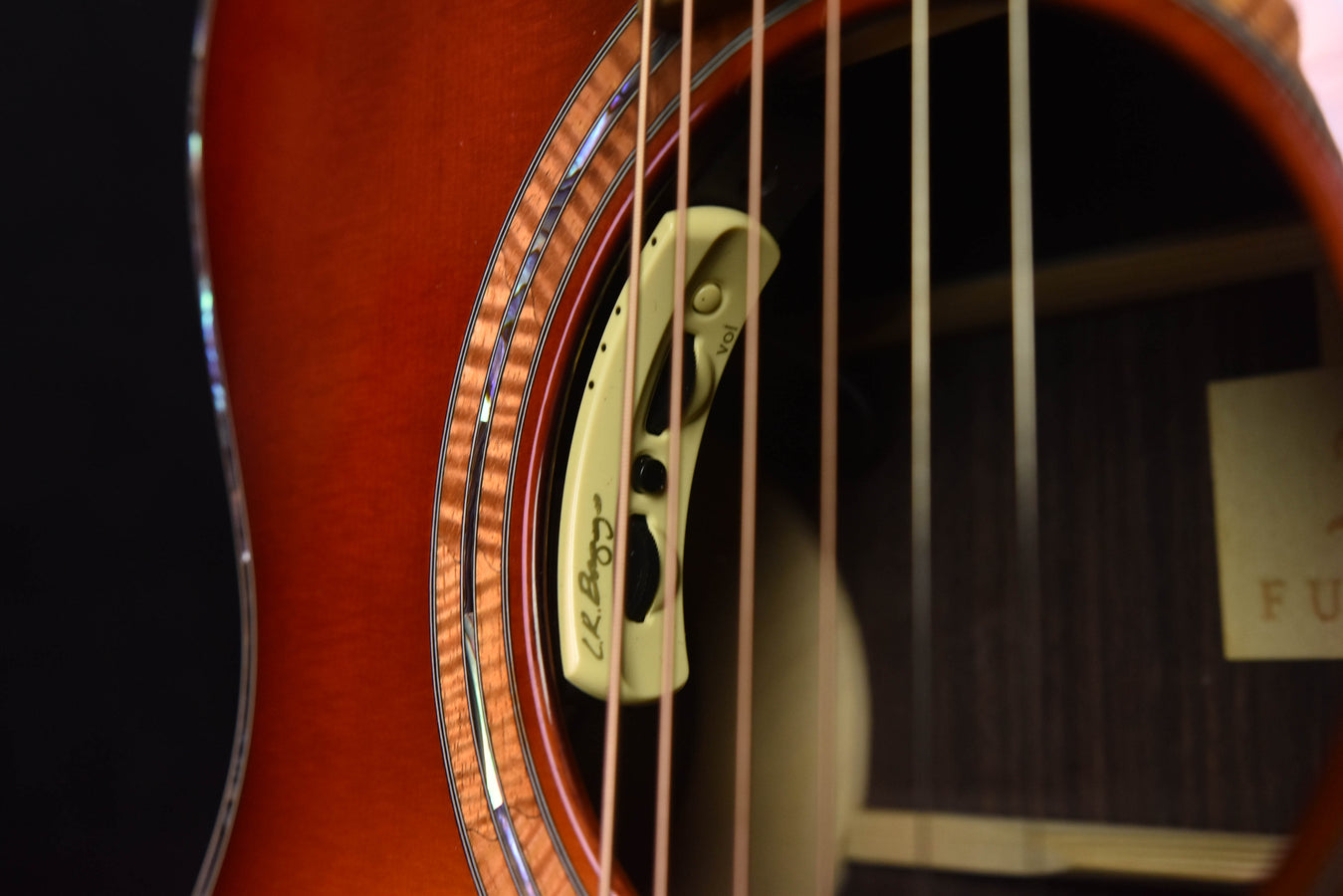 Furch Red Deluxe Grand Auditorium bevel duo Sunburst Sitka Spruce/Indian Rosewood Acoustic Guitar