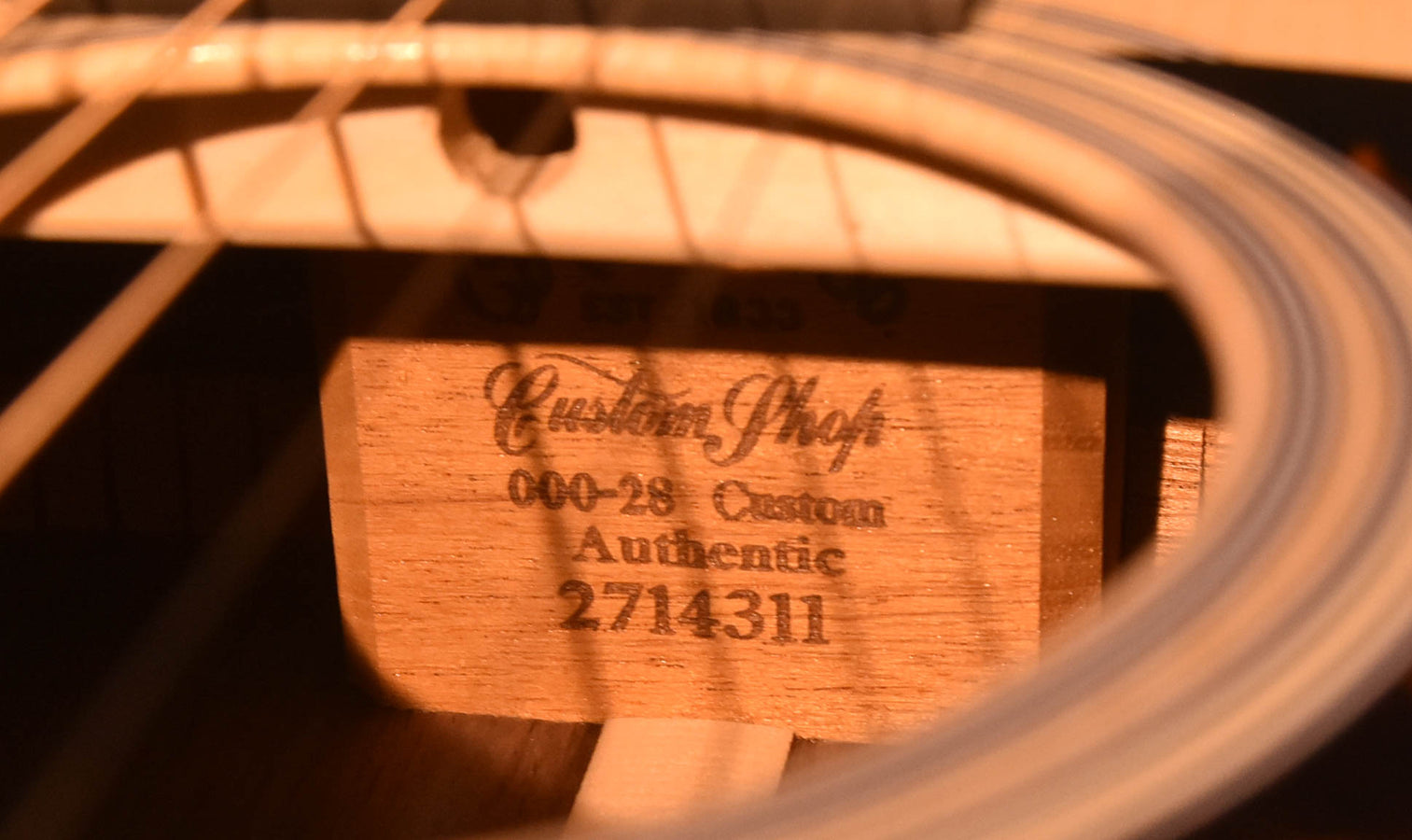 Martin 000-28 Authentic 1937 Custom Shop Expert Model Acoustic Guitar (CE-05)