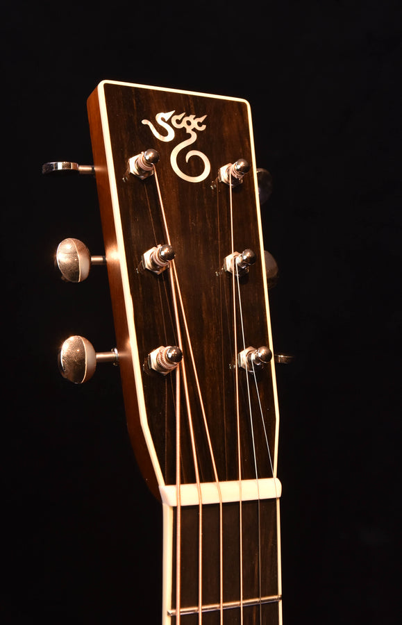 Santa Cruz Custom OM Model Short Scale Acoustic Guitar- Hot Hide Glue Construction