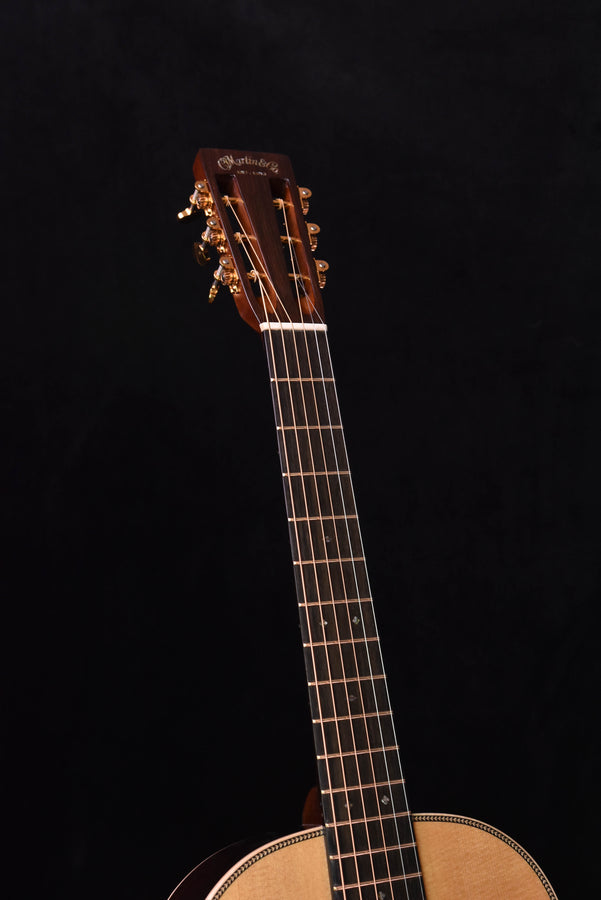 Martin 00-12-28 Modern Deluxe Acoustic Guitar