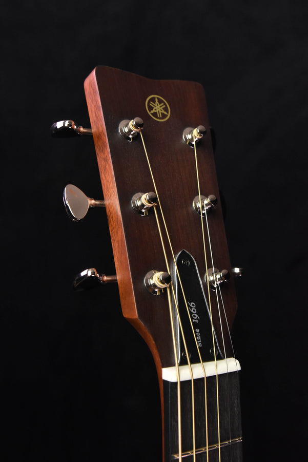 Yamaha FSX3 "Red Label" Acoustic/Electric Guitar