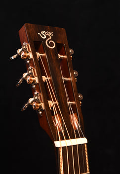 santa cruz custom d 12 fret bear claw sitka spruce  top hot hide glue acoustic guitar