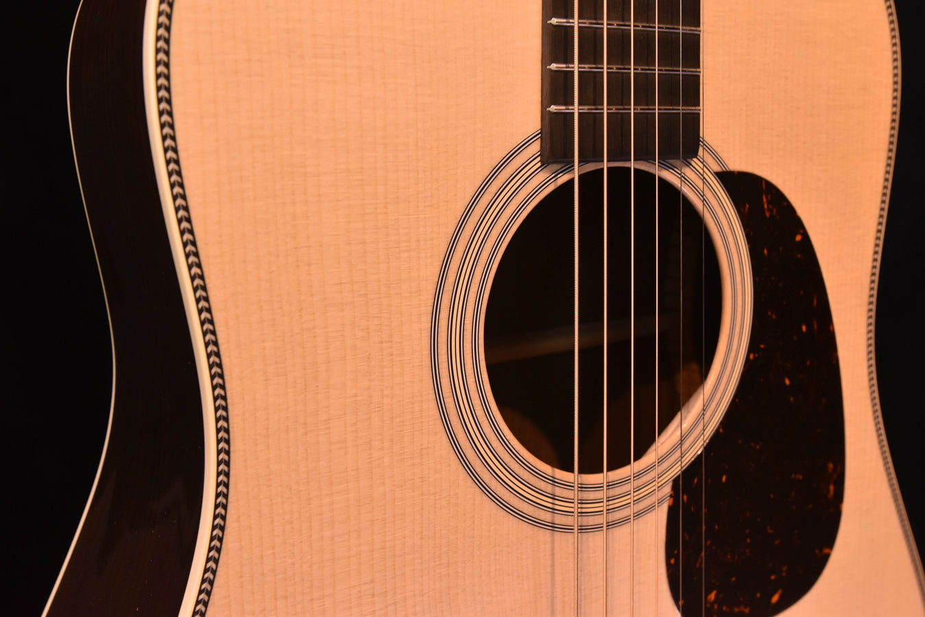 Martin Custom Shop Expert D28 Authentic 1937 Dreadnought Guitar Model CE-01