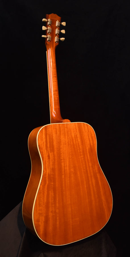 Acoustic guitar body, cherry sunburst with cream binding and rosette