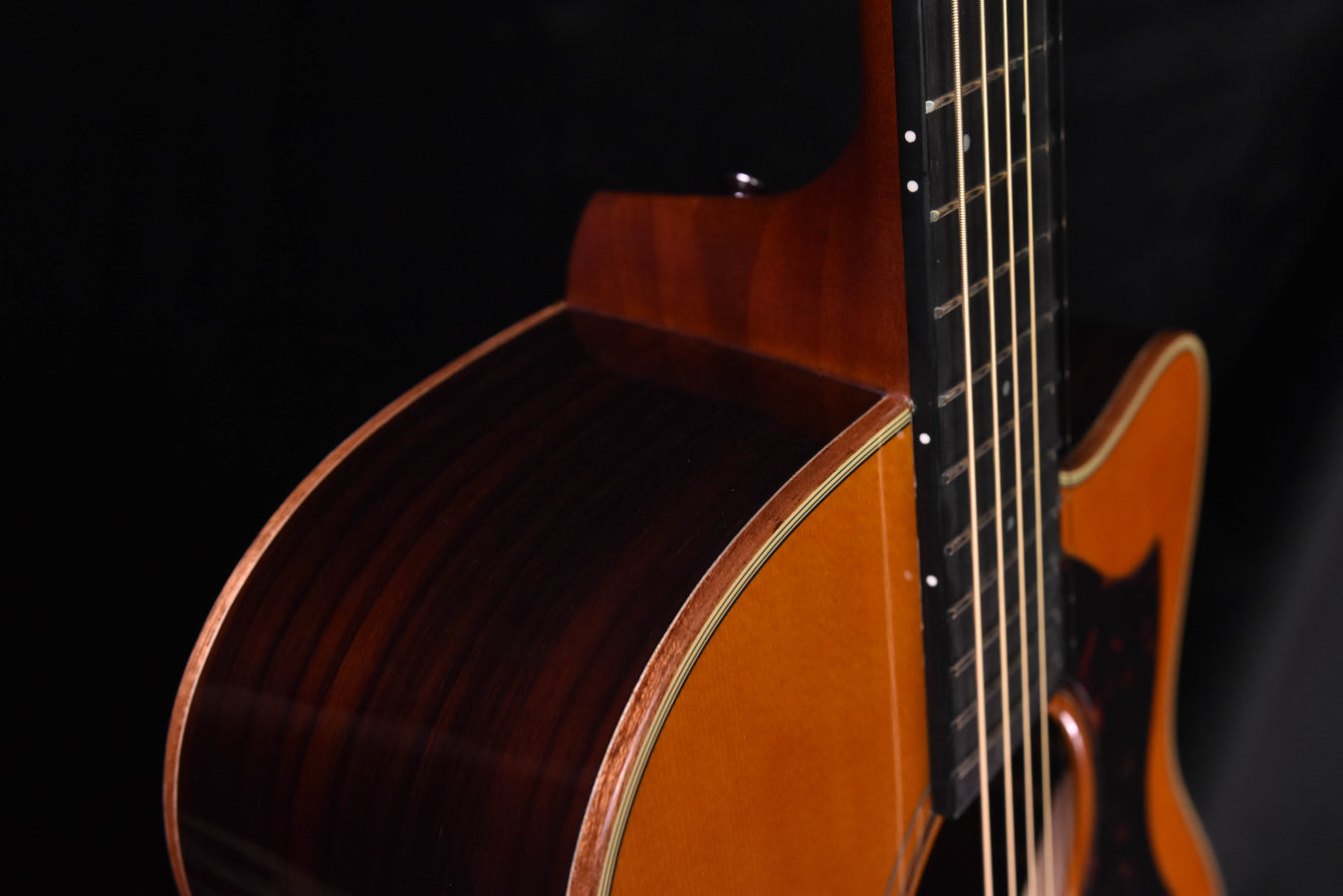 Yamaha AC3R ARE VN Vintage Natural Acoustic Guitar