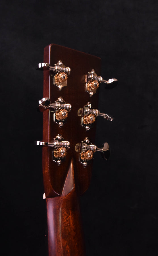 Martin Custom Shop Expert D28 Authentic 1937 Dreadnought Guitar Model CE-01