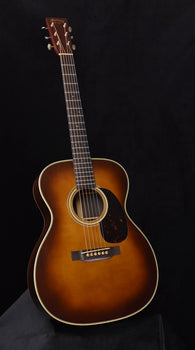martin custom shop expert 000-28 authentic 1937 acoustic guitar- ambertone finish with stage 1 aging(ce-08)