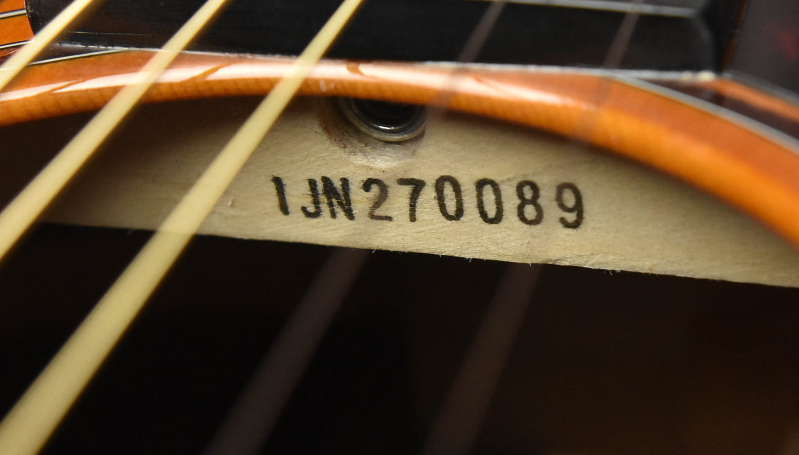 Yamaha AC3R ARE VN Vintage Natural Acoustic Guitar