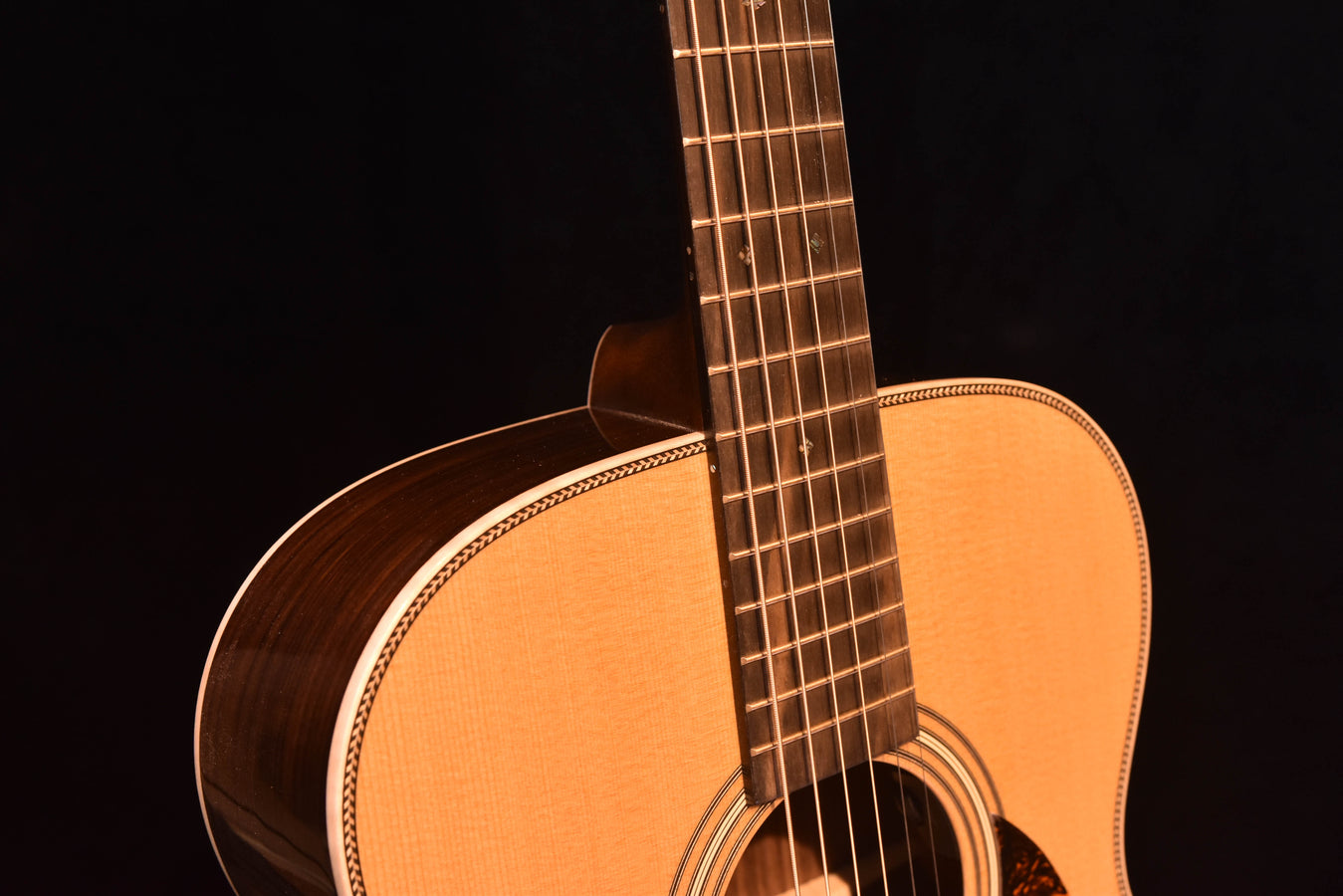 Martin OM-28E Modern Deluxe Acoustic Guitar