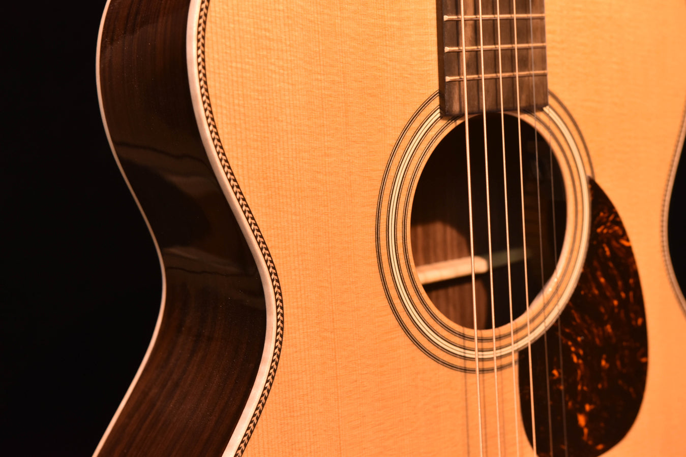 Martin OM-28E Modern Deluxe Acoustic Guitar