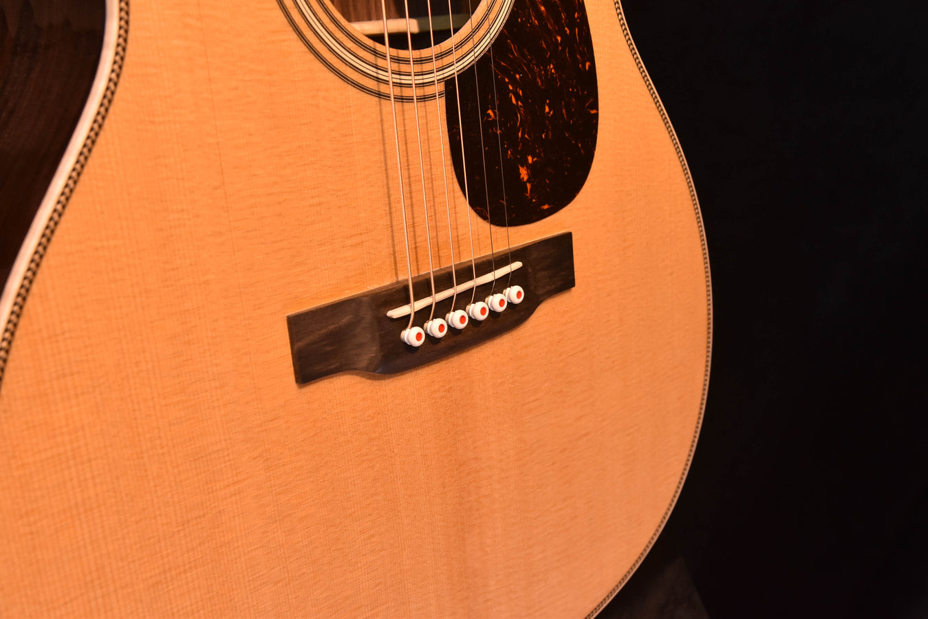 Martin OM-28E Modern Deluxe Acoustic Guitar