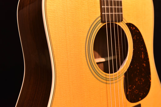 martin d-28 gloss dreadnought acoustic guitar