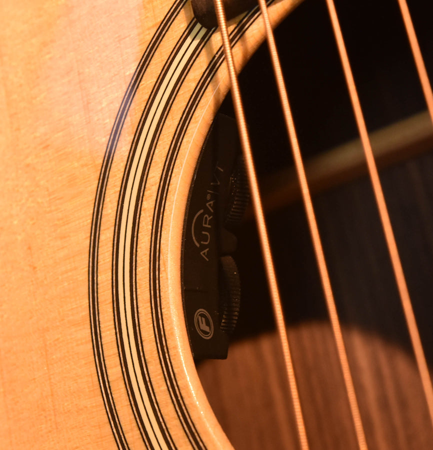 Martin OM-28E Modern Deluxe Acoustic Guitar