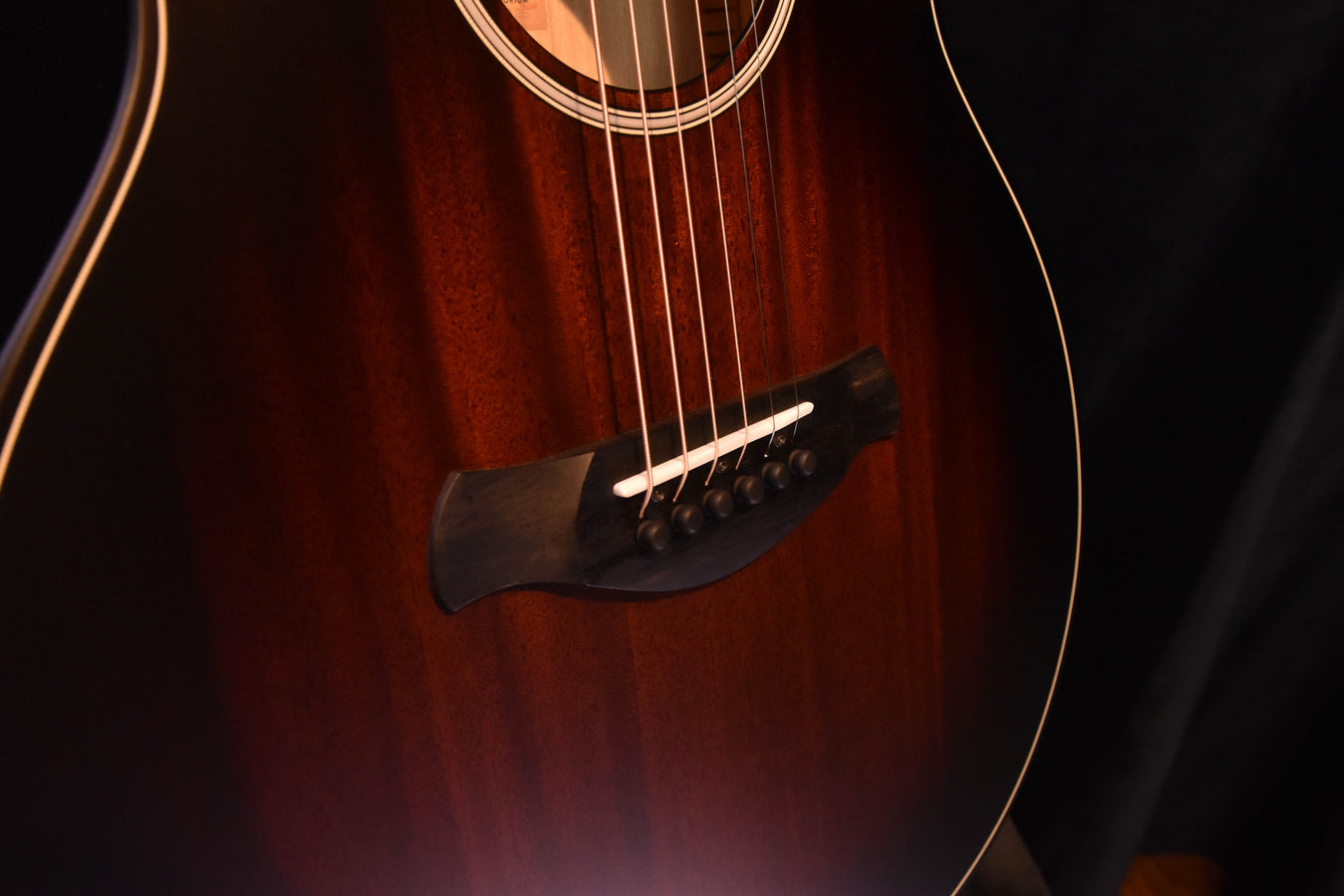 Taylor 324CE Builder's Edition V Class Urban Ash and Mahogany