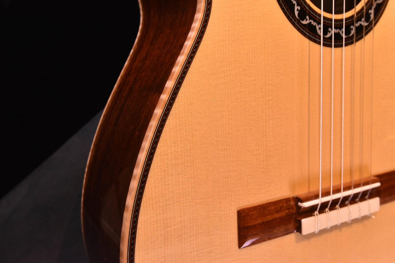 Cordoba Esteso Euro Spruce "Luthier Select" Classical Guitar and Case