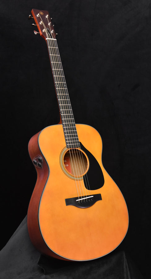 Yamaha FSX3 "Red Label" Acoustic/Electric Guitar