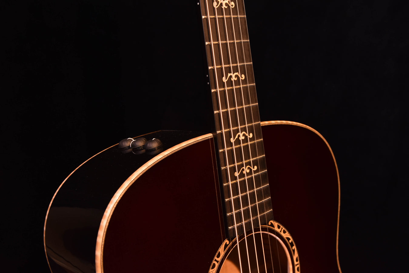 Taylor Custom Shop Grand Orchestra Jumbo Sitka Spruce/Mahogany