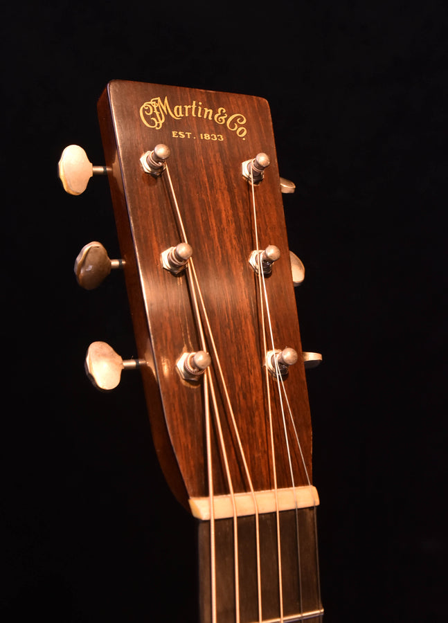 Martin Custom Shop Expert 000-28 Authentic '37 aged finish Acoustic Guitar Model CE-07