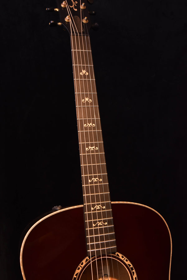 Taylor Custom Shop Grand Orchestra Jumbo Sitka Spruce/Mahogany