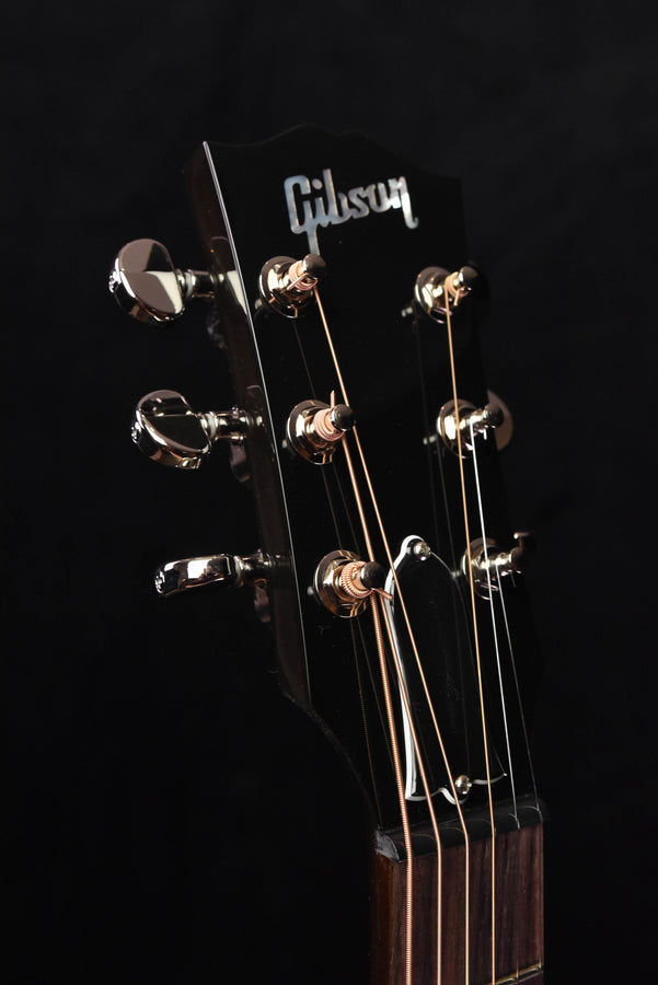 Gibson J-45 Standard Vintage Sunburst Acoustic Guitar