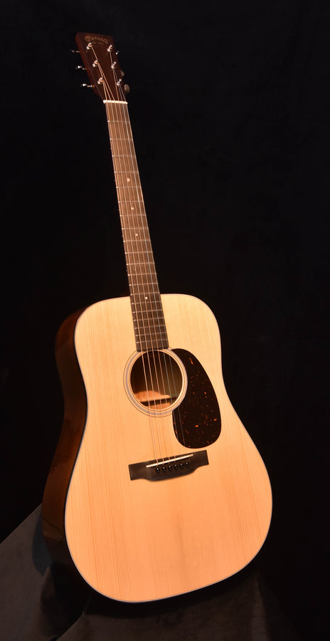 Martin D-18 Authentic 1937 VTS Acoustic Dreadnought Guitar