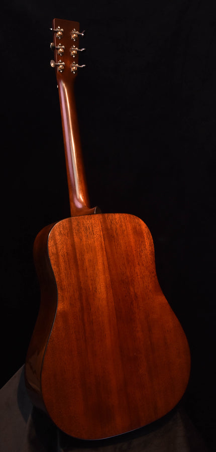 Martin D-18 Authentic 1937 VTS Acoustic Dreadnought Guitar