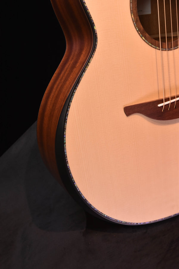 Lowden F-50 Church Pew Mahogany and Adirondack Spruce top Acoustic Guitar