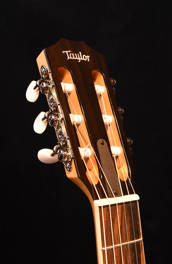 Taylor 814CE-N Nylon String Crossover Guitar