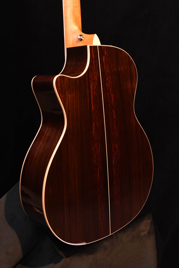 Taylor 814CE-N Nylon String Crossover Guitar