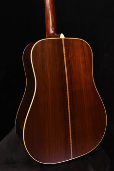 martin d-28 "authentic" custom shop expert " 1937 dreadnought guitar with stage 1 aging ce-03