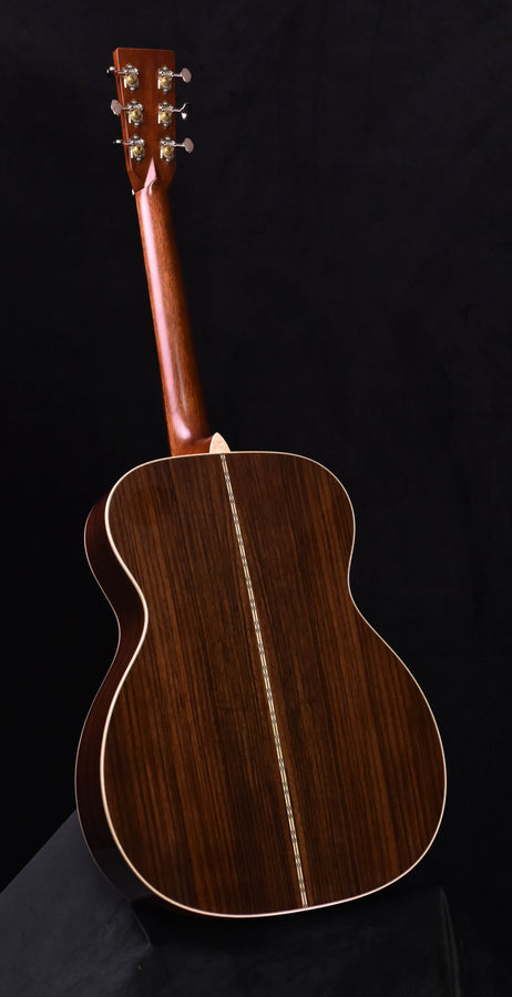 Martin 000-28 Brooke Ligertwood Signature 000-14 Fret Acoustic Guitar