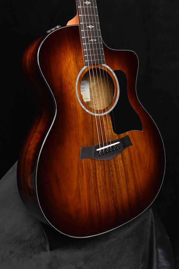 Taylor 224CE-K DLX Cutaway Acoustic Guitar