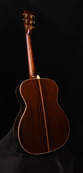 martin om-28e modern deluxe acoustic guitar
